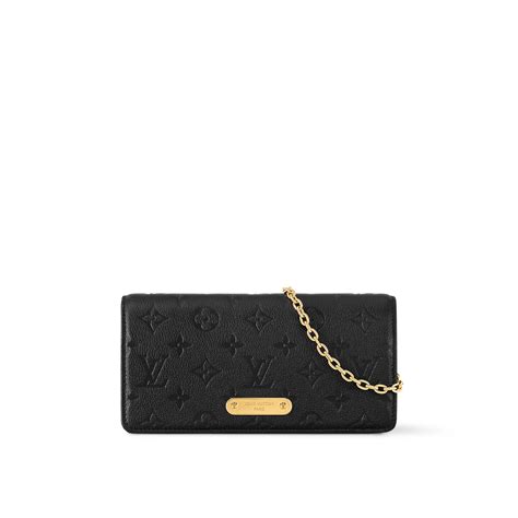 louis vuitton chain lily flap.